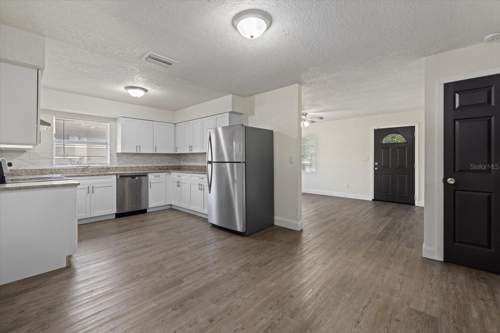 7018 N CENTER DR, TAMPA, FL, 33604