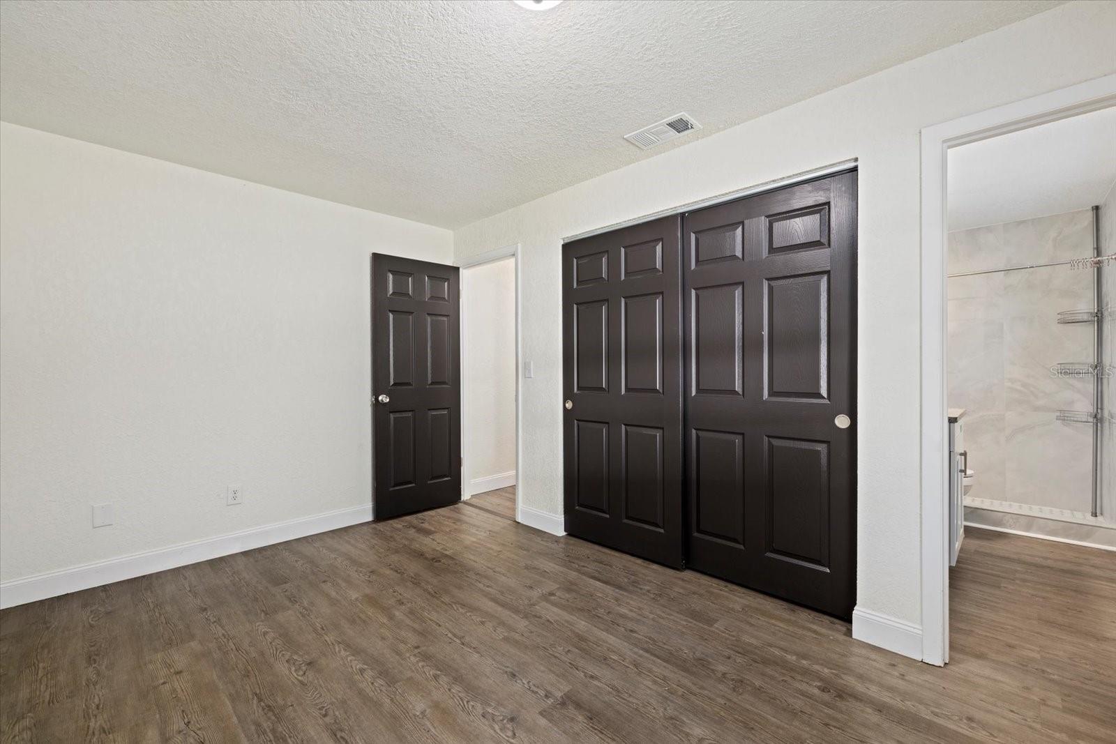7018 N CENTER DR, TAMPA, FL, 33604