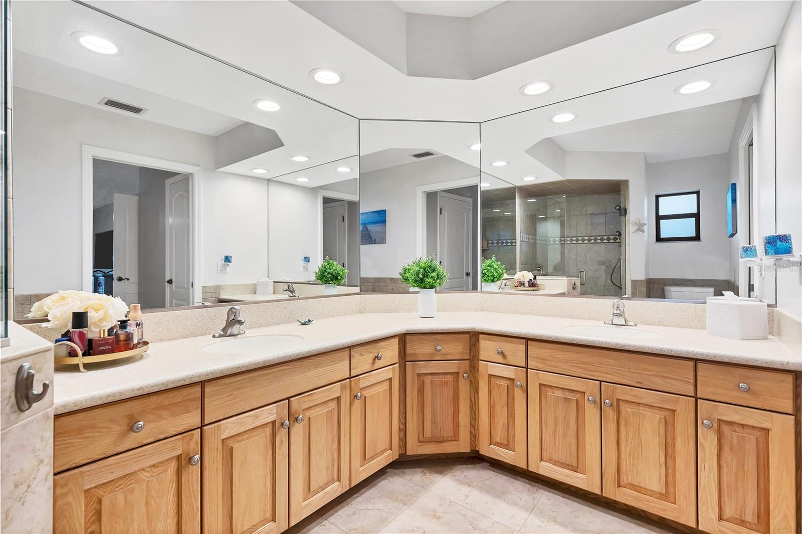 38 BUNKER WAY, ROTONDA WEST, FL, 33947