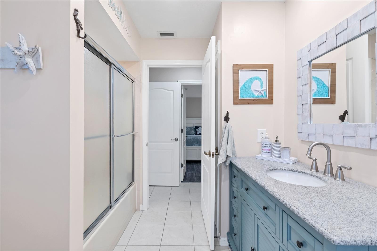 38 BUNKER WAY, ROTONDA WEST, FL, 33947