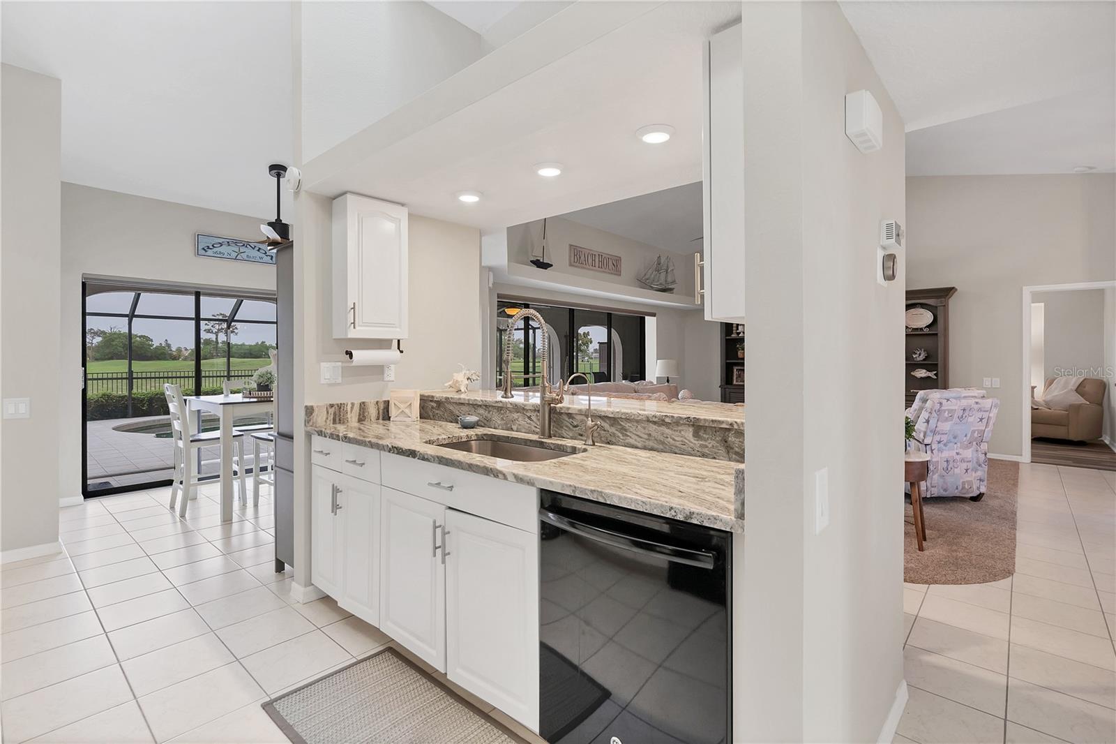 38 BUNKER WAY, ROTONDA WEST, FL, 33947