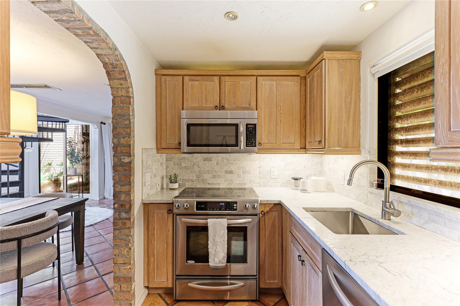 11 SANDY COVE RD #8-F, SARASOTA, FL, 34242