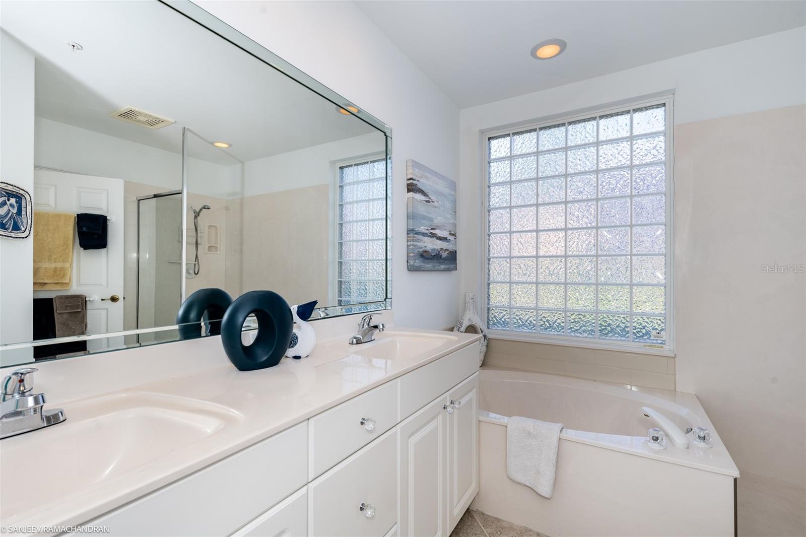 3224 SUNSET KEY CIR #101, PUNTA GORDA, FL, 33955