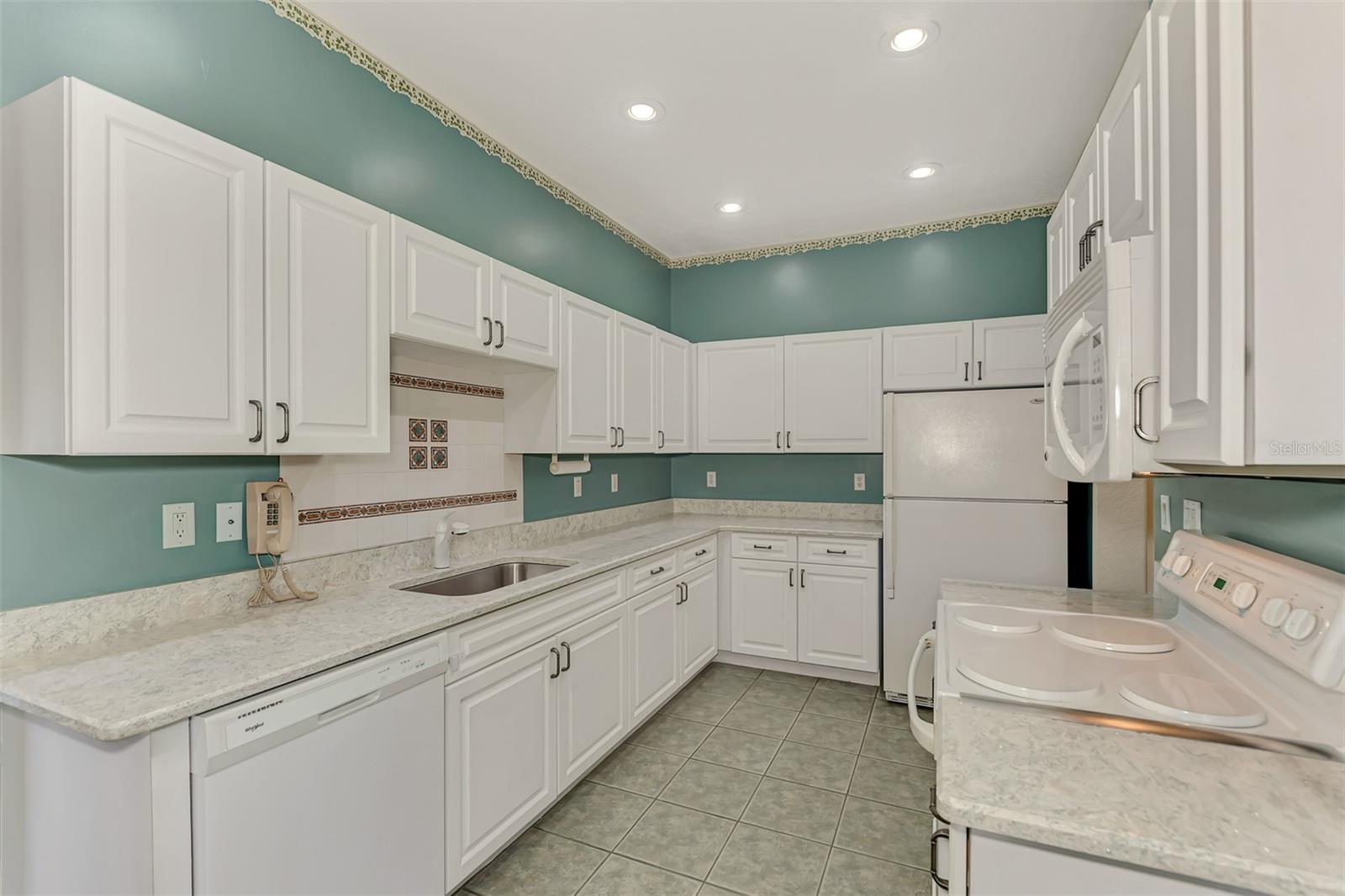 1722 FOUNTAIN VIEW CIR, VENICE, FL, 34292