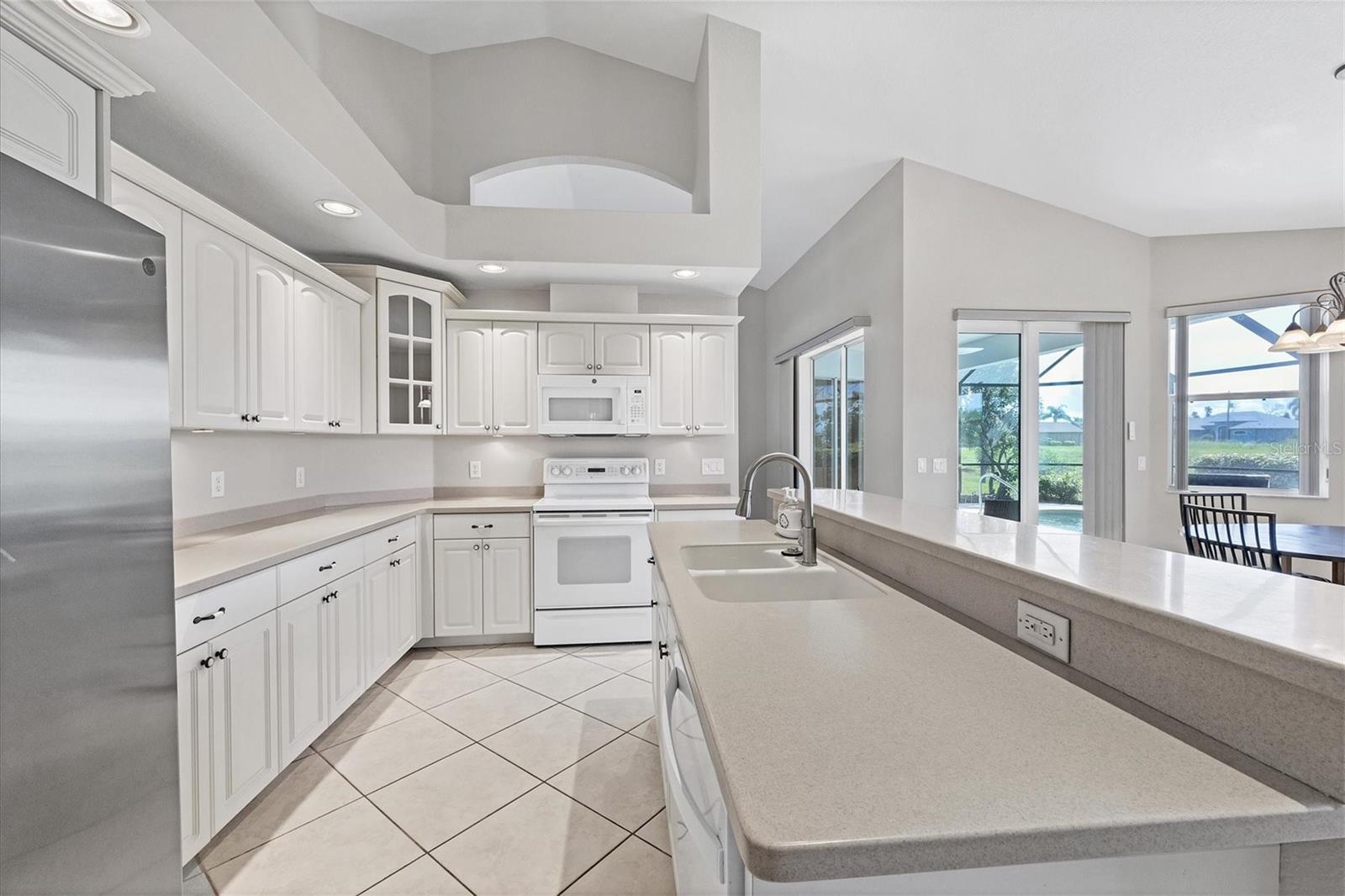 39 MEDALIST CIR, ROTONDA WEST, FL, 33947