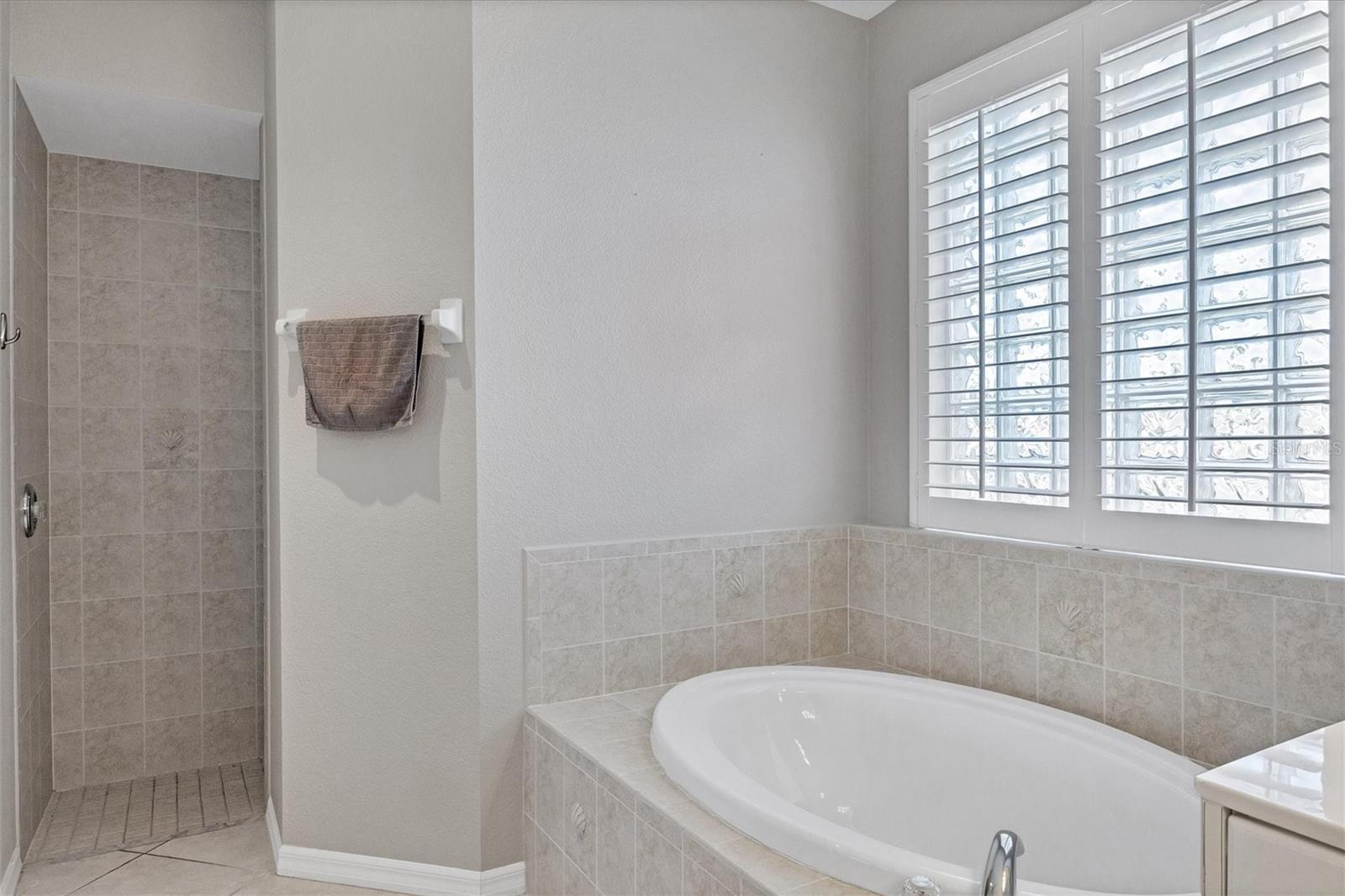 39 MEDALIST CIR, ROTONDA WEST, FL, 33947