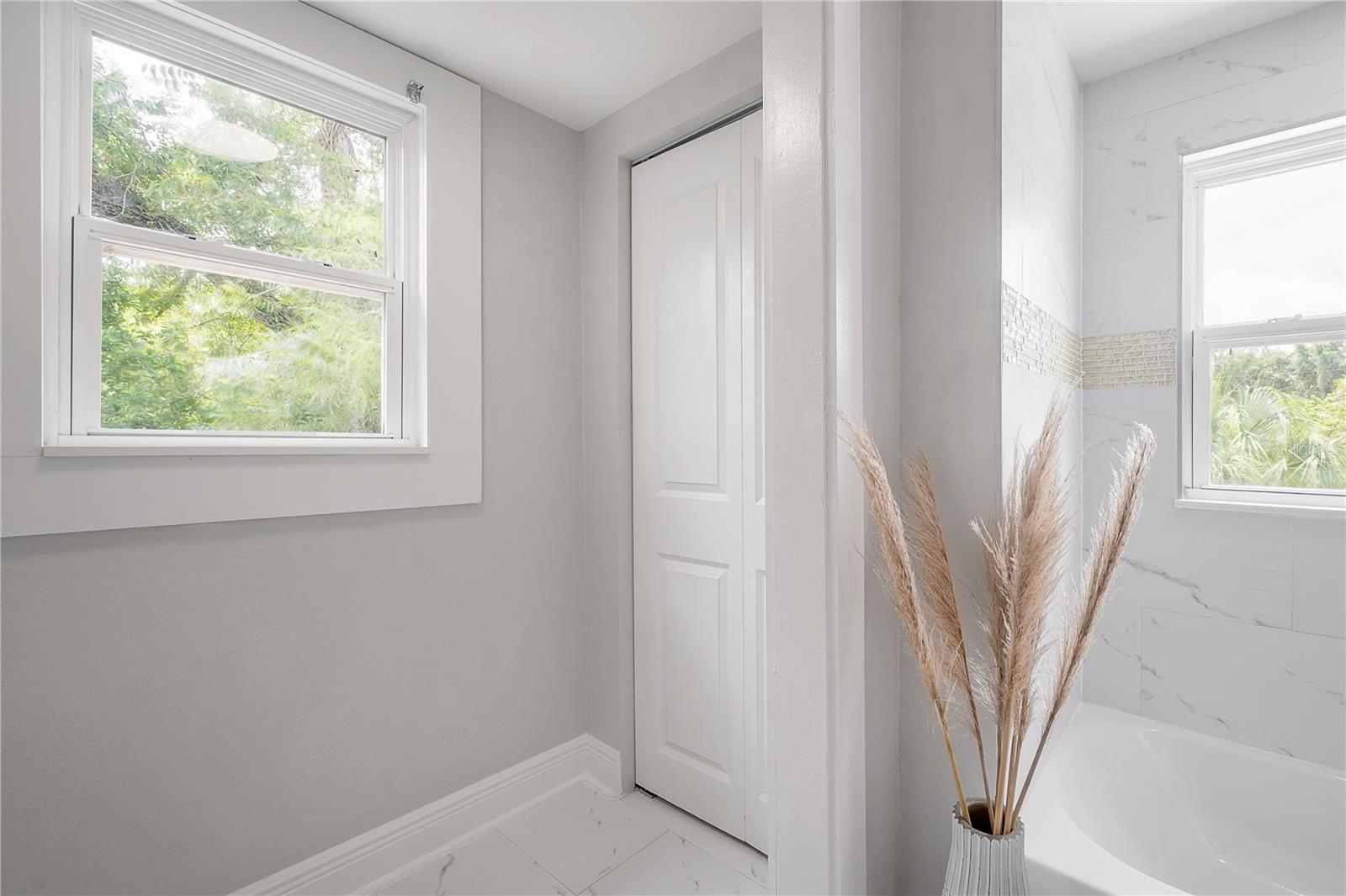 1203 E 33RD AVE, TAMPA, FL, 33603