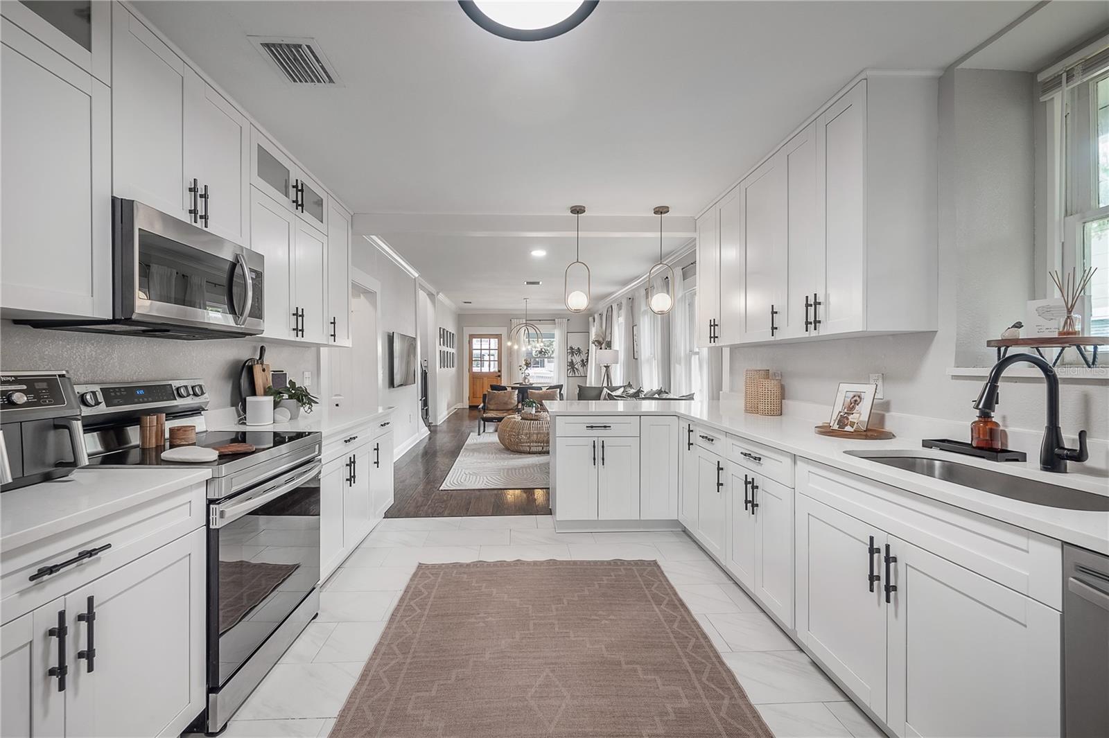 1203 E 33RD AVE, TAMPA, FL, 33603