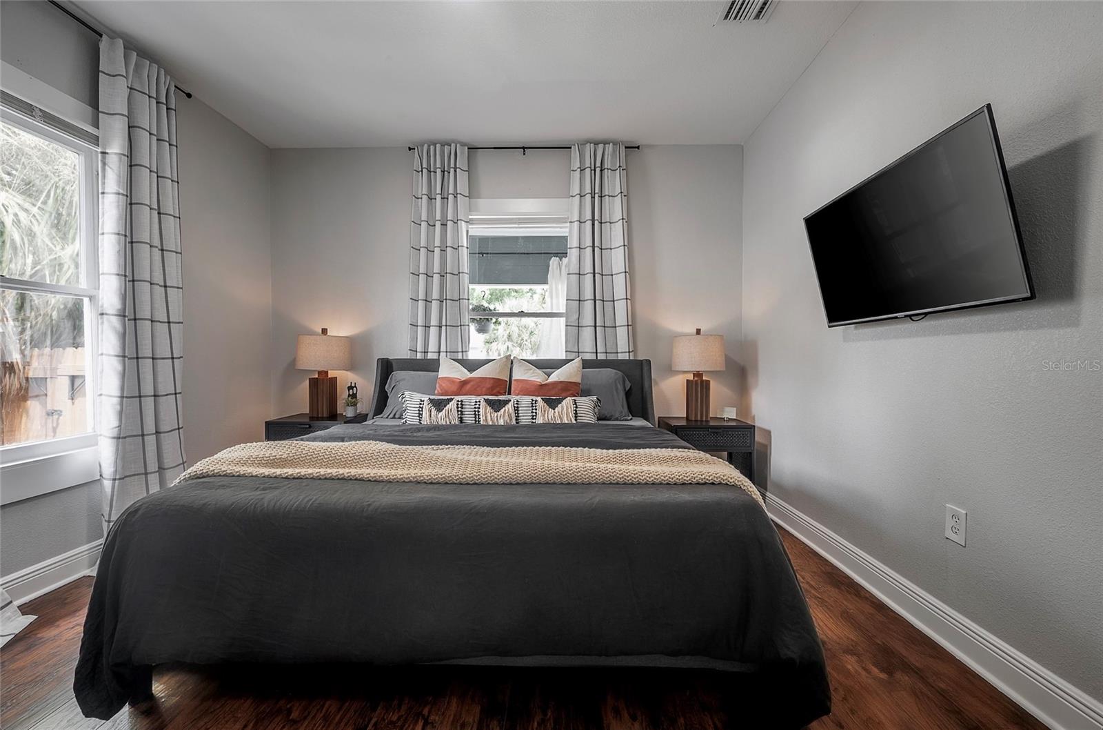 1203 E 33RD AVE, TAMPA, FL, 33603