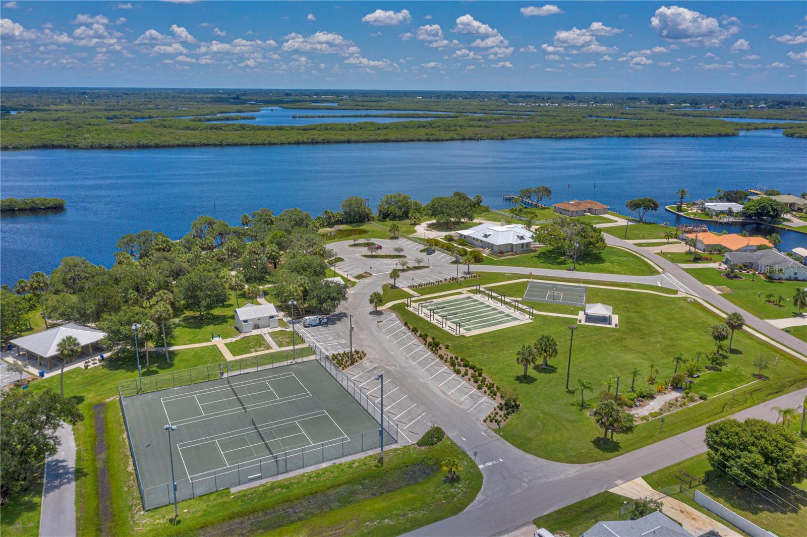 27081 SOLOMON DR, PUNTA GORDA, FL, 33983