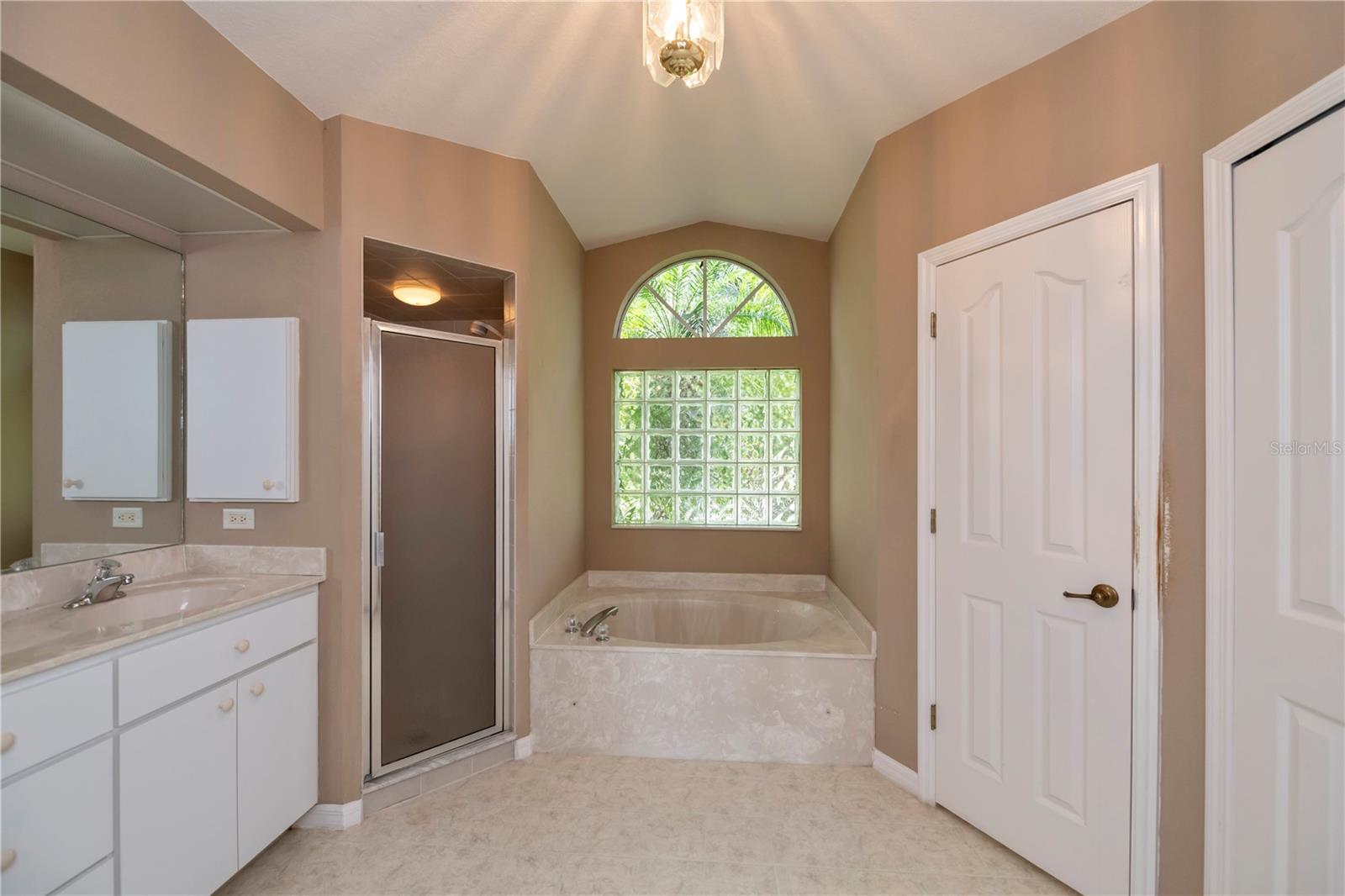 27081 SOLOMON DR, PUNTA GORDA, FL, 33983