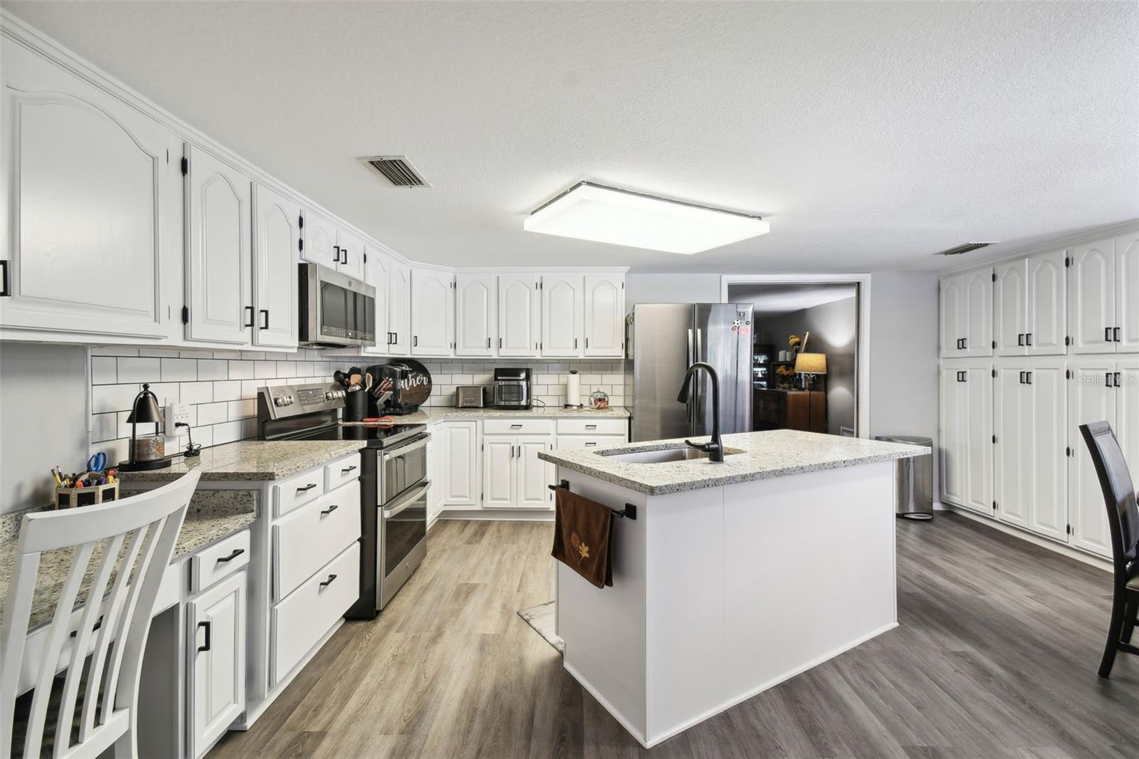 10208 GROVE DR, PORT RICHEY, FL, 34668