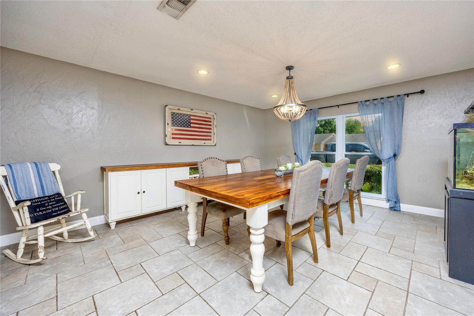 3744 E LAKE DR, LAND O LAKES, FL, 34639