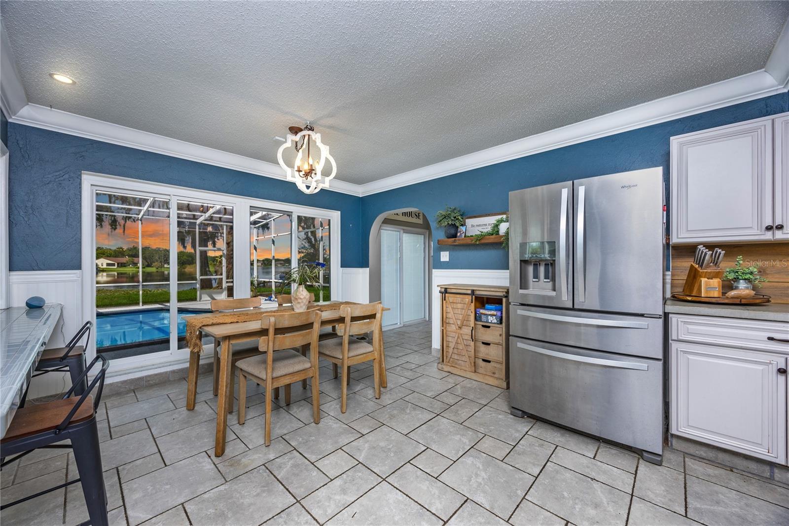 3744 E LAKE DR, LAND O LAKES, FL, 34639