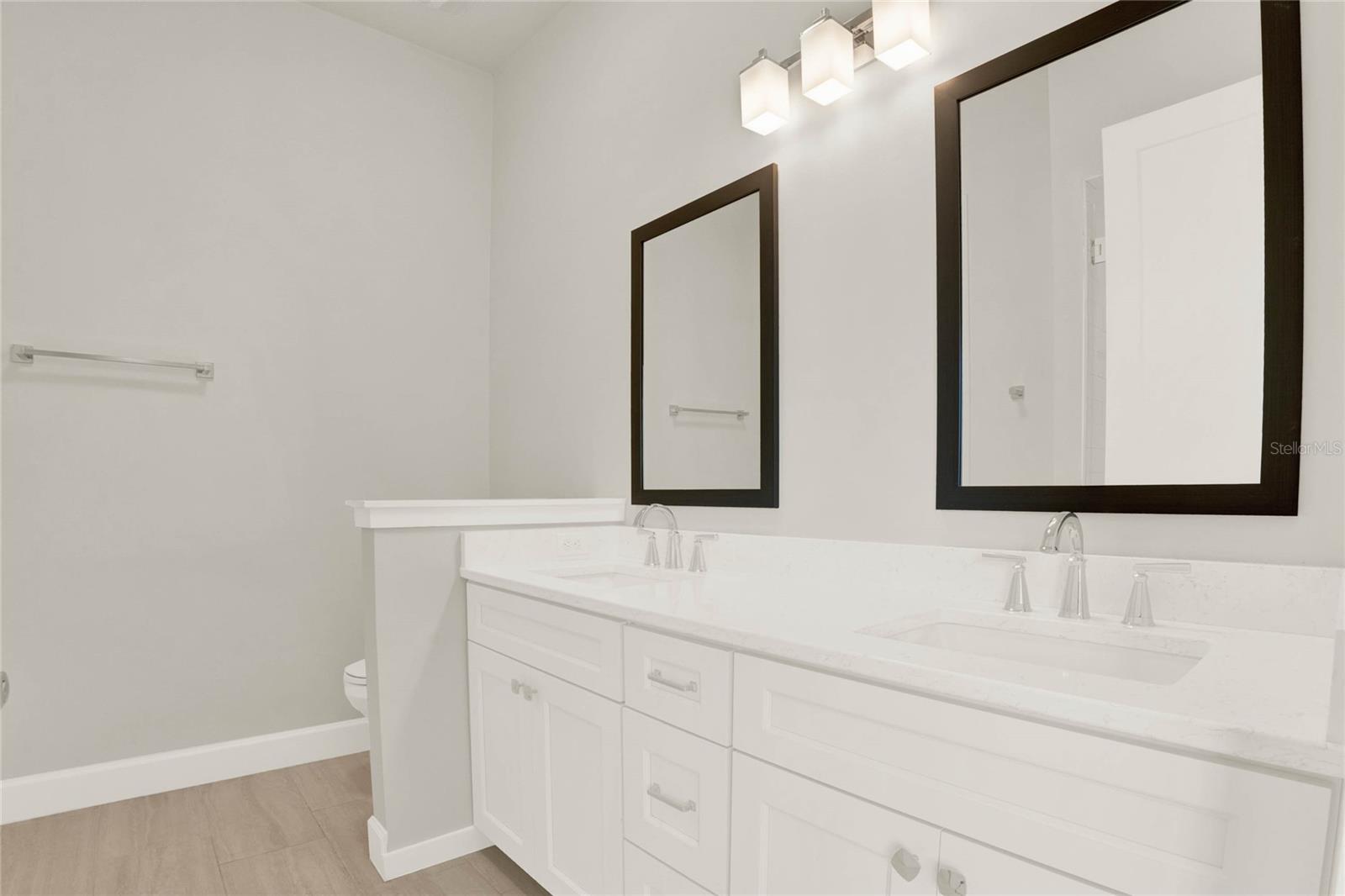 137 S PARK AVE, WINTER GARDEN, FL, 34787