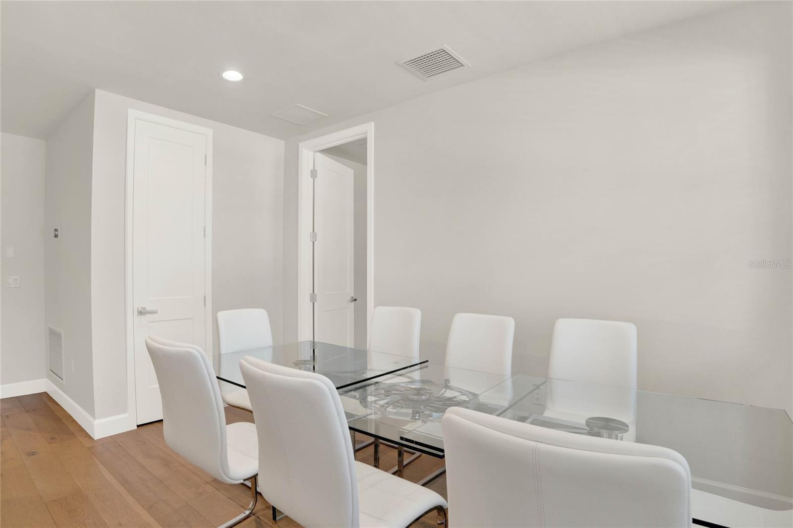 137 S PARK AVE, WINTER GARDEN, FL, 34787