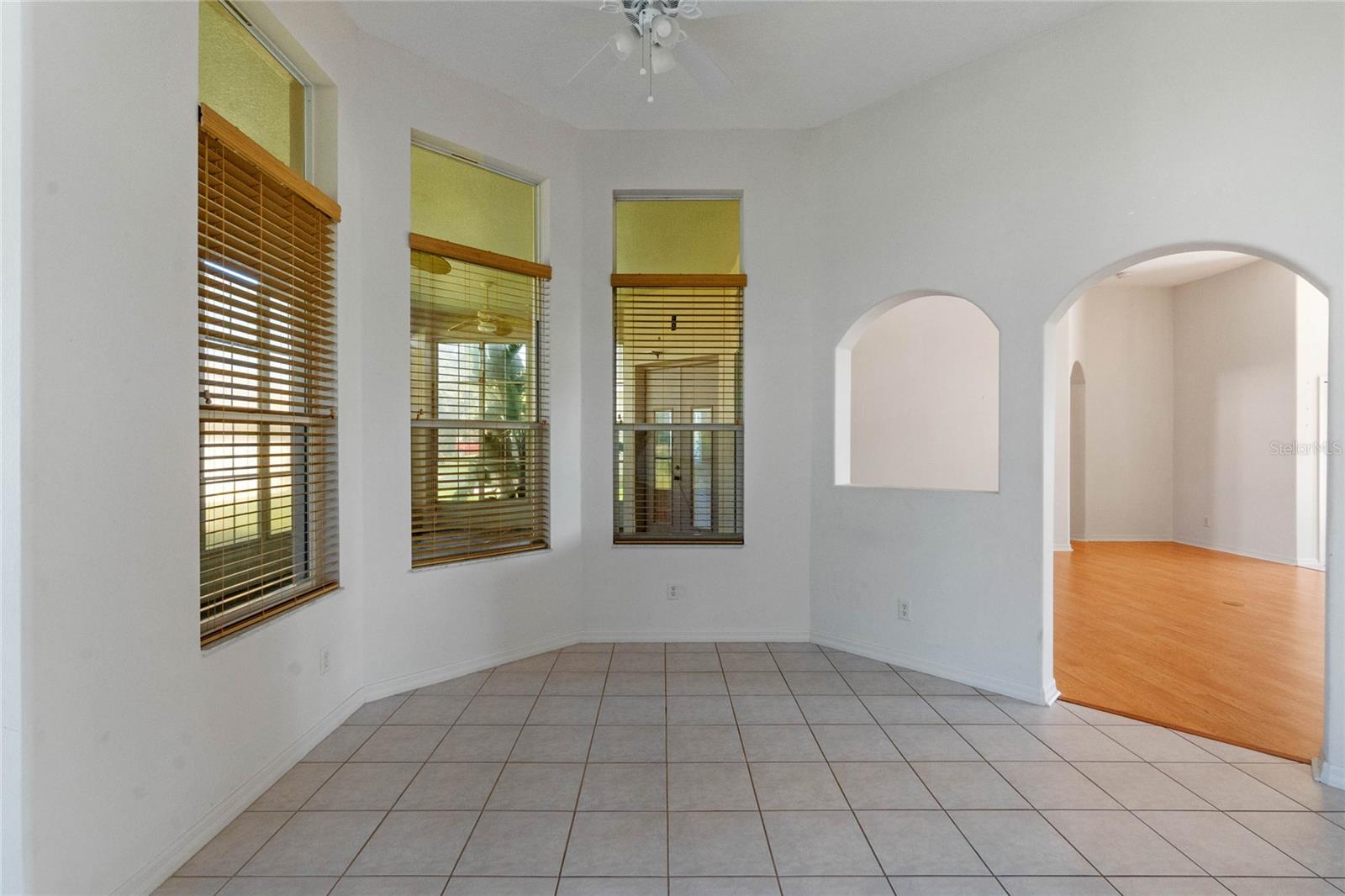 21127 LADY MARION WAY, LEESBURG, FL, 34748