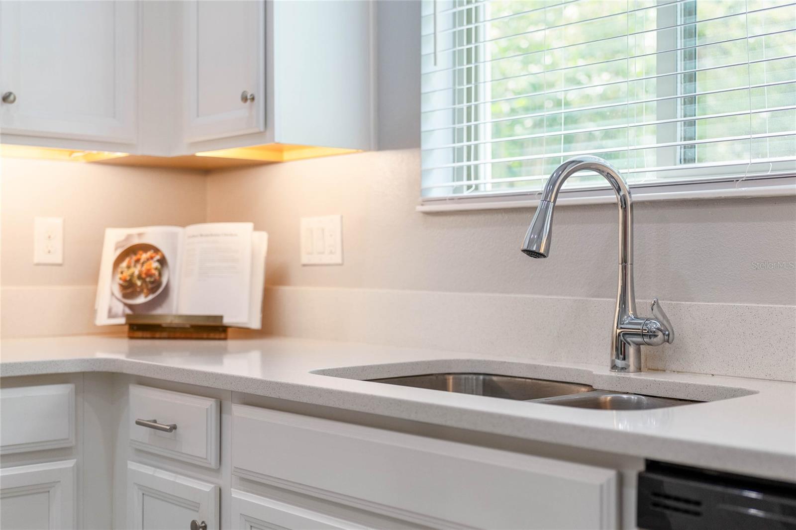 323 RUSTIC LOOP, SANFORD, FL, 32771
