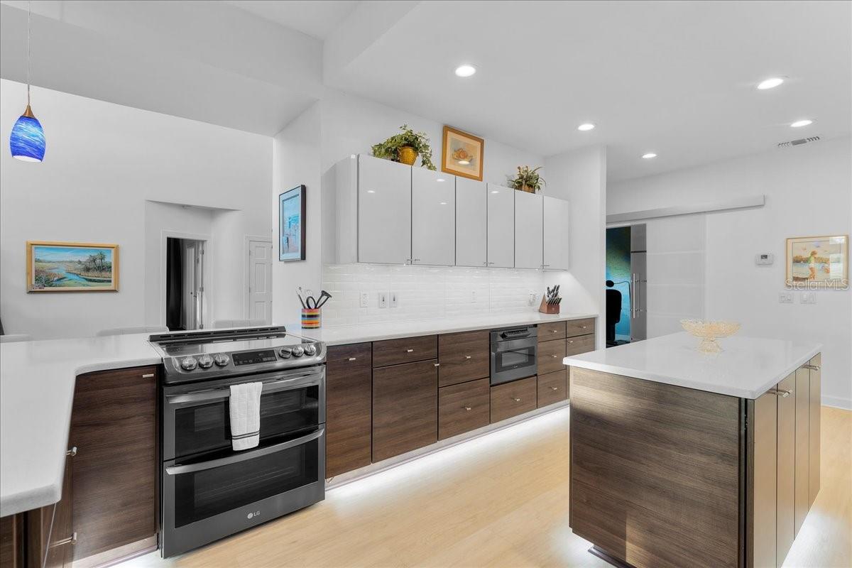 13 BAY POINTE DR, ORMOND BEACH, FL, 32174