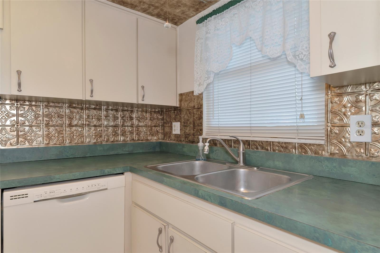 12405 3RD ST E #206, TREASURE ISLAND, FL, 33706