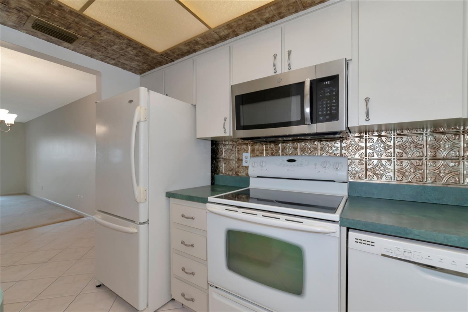 12405 3RD ST E #206, TREASURE ISLAND, FL, 33706
