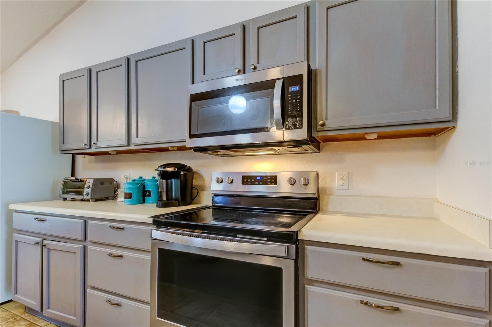 11009 MAYBIRD AVE, WEEKI WACHEE, FL, 34613
