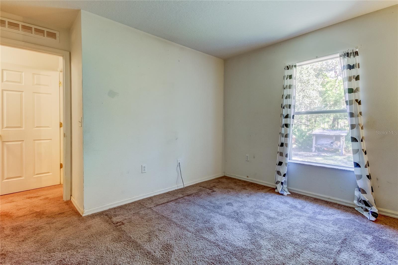 11009 MAYBIRD AVE, WEEKI WACHEE, FL, 34613