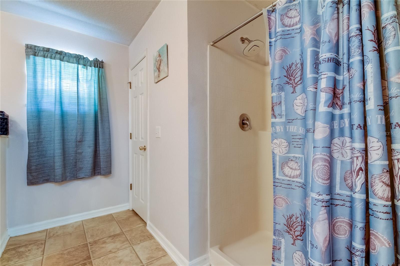 11009 MAYBIRD AVE, WEEKI WACHEE, FL, 34613