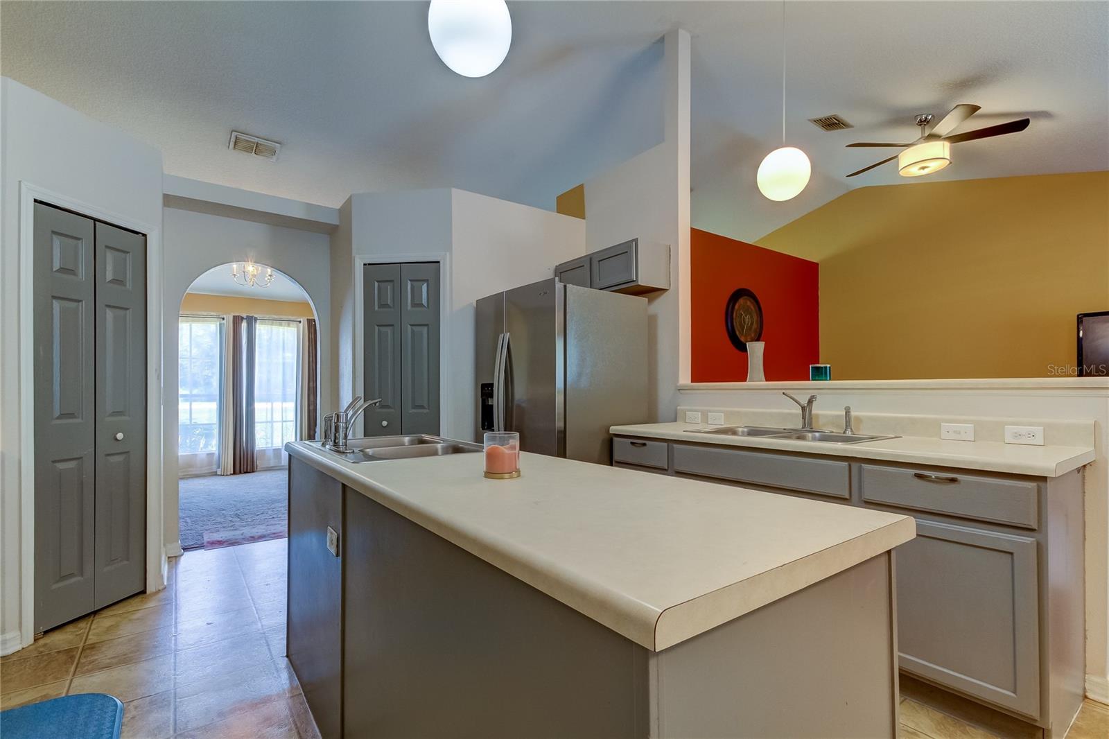 11009 MAYBIRD AVE, WEEKI WACHEE, FL, 34613