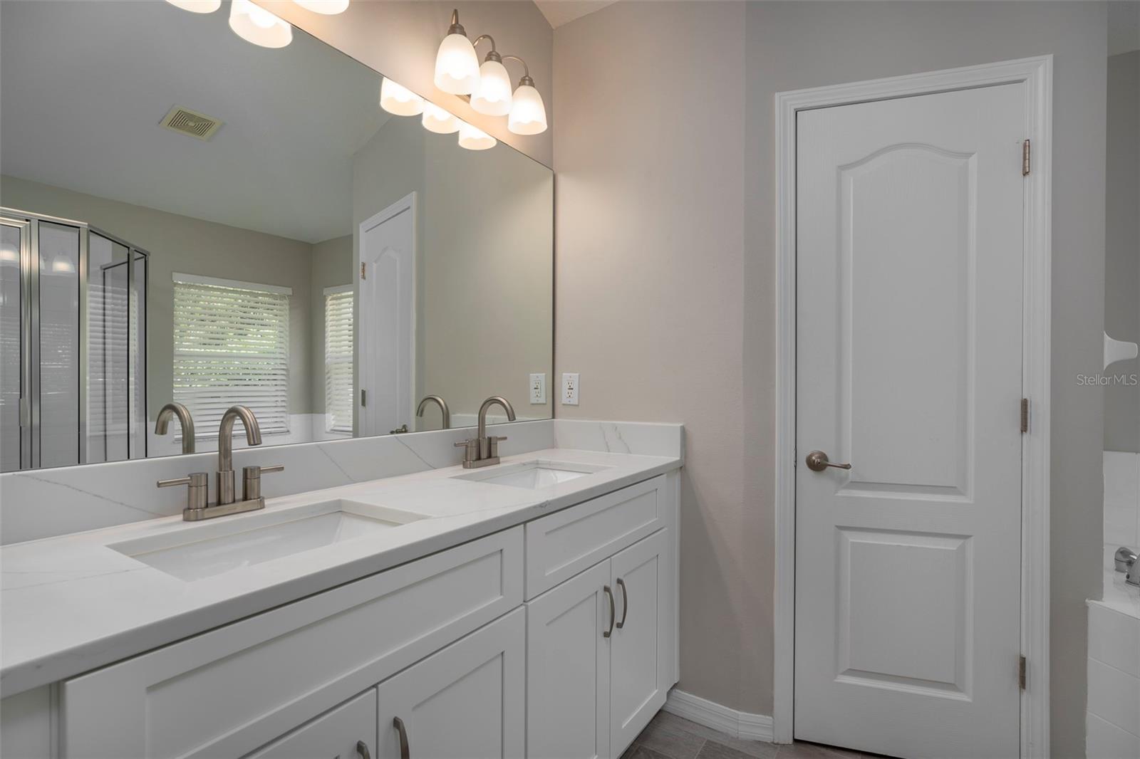 31147 WHINSENTON DR, WESLEY CHAPEL, FL, 33543