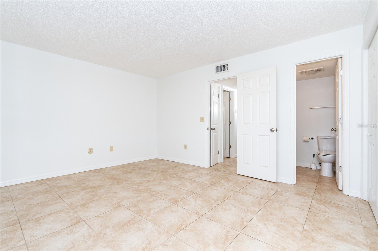 4 QUAILS RUN BLVD #5, ENGLEWOOD, FL, 34223