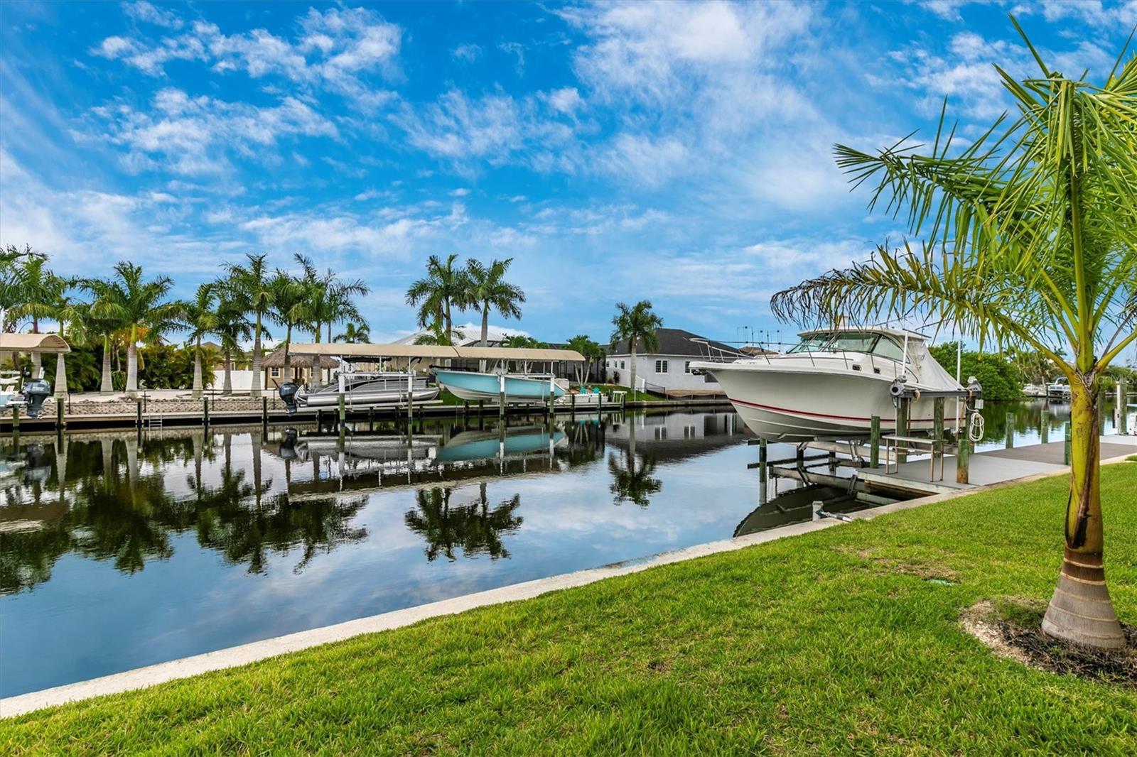 15698 MEACHAM CIR, PORT CHARLOTTE, FL, 33981