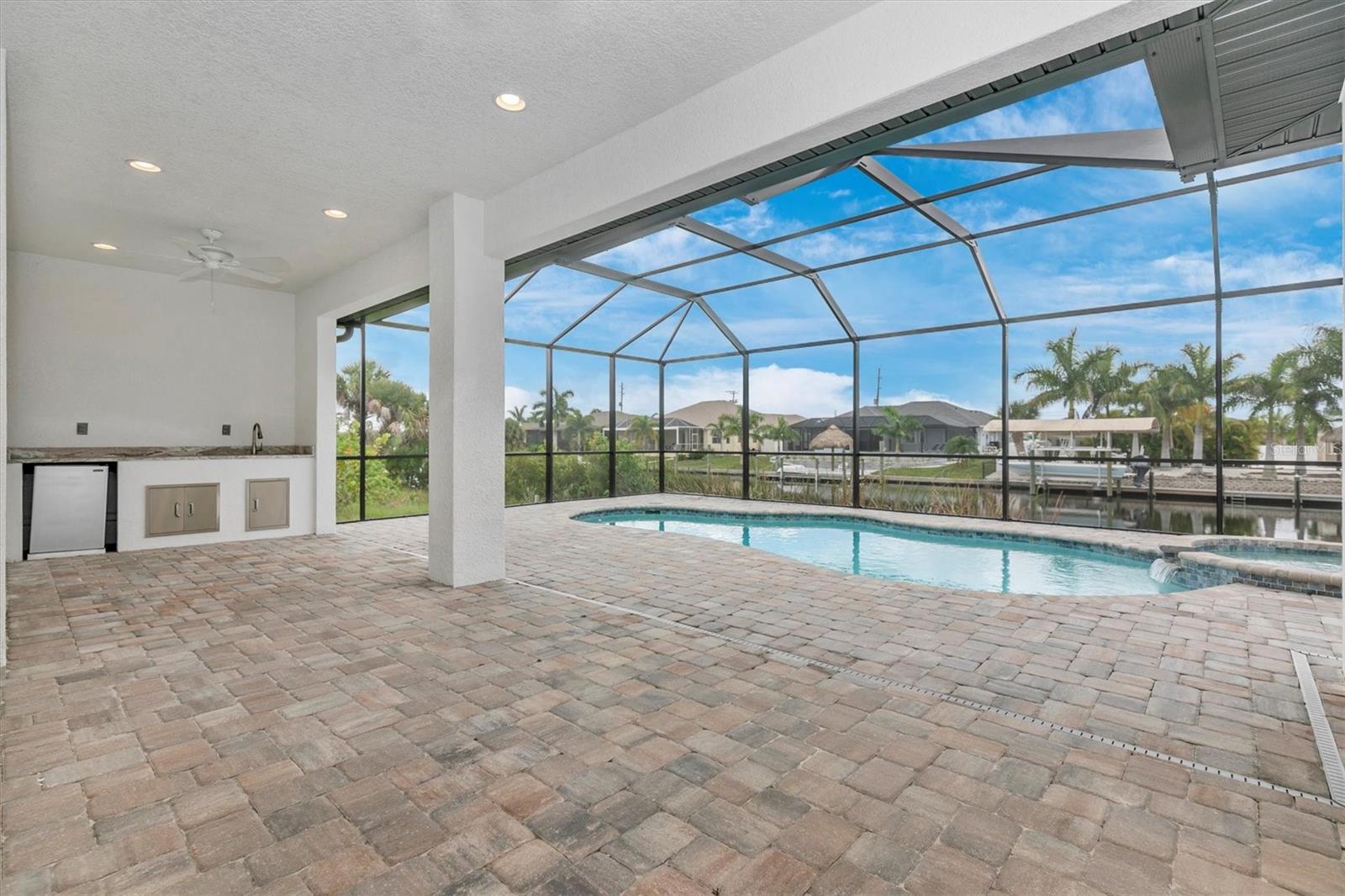 15698 MEACHAM CIR, PORT CHARLOTTE, FL, 33981