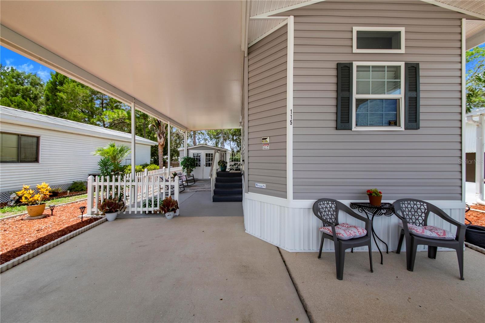 P4931473 Property Photo