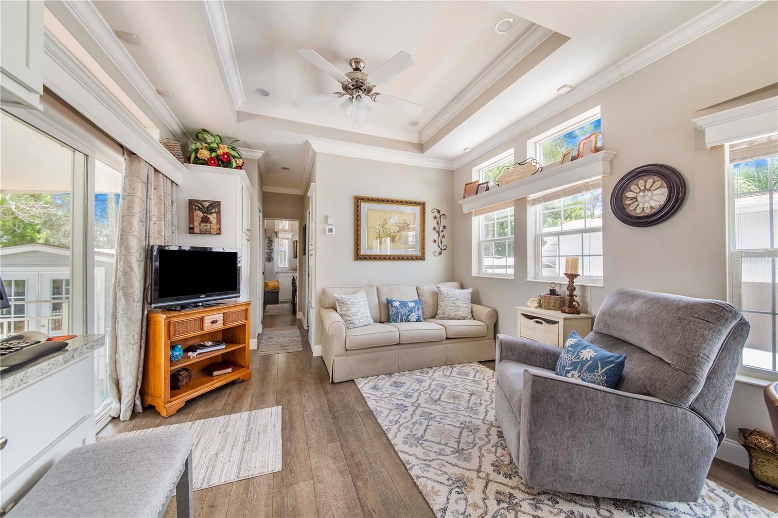 P4931473 Property Photo