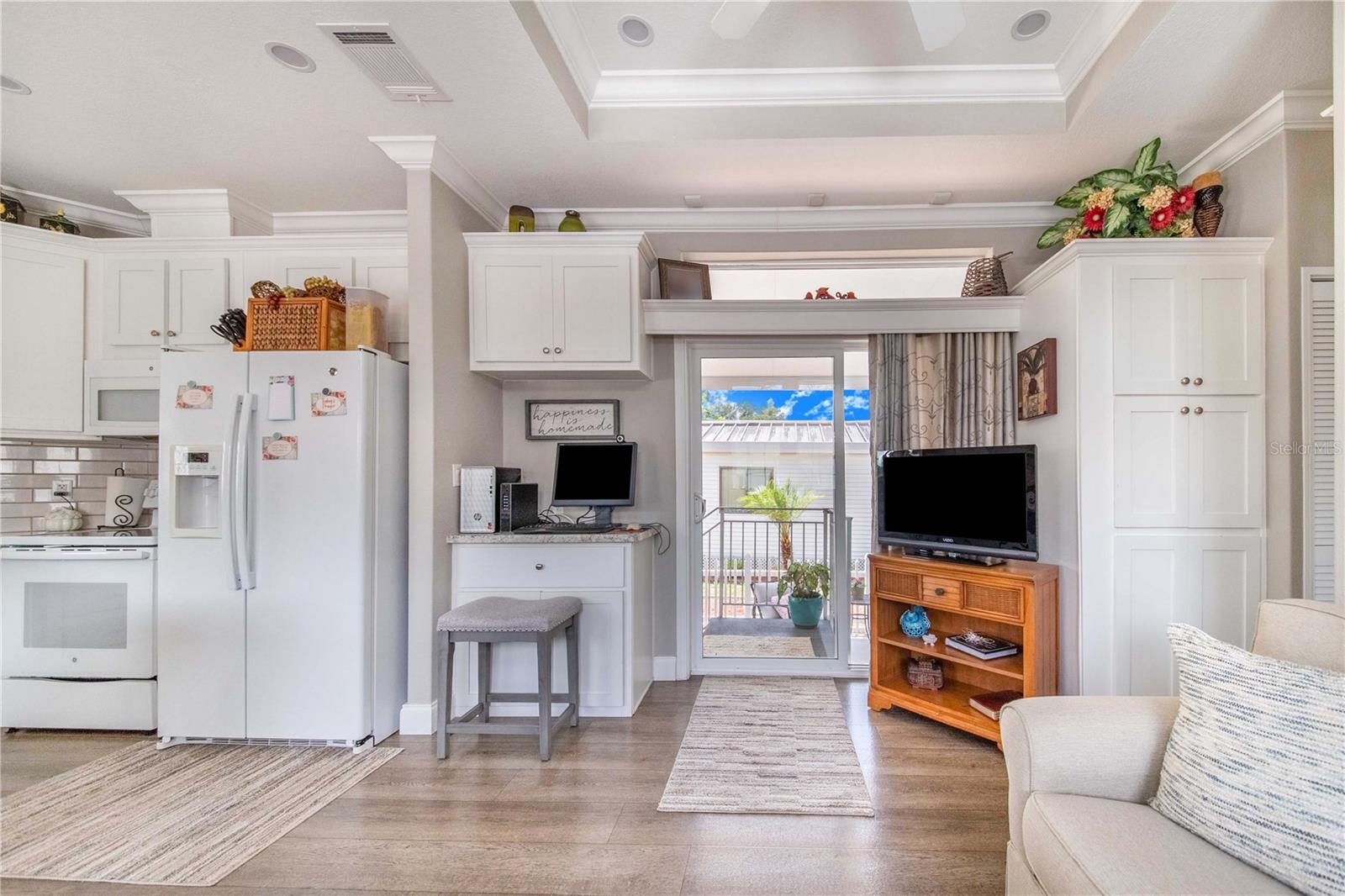 P4931473 Property Photo