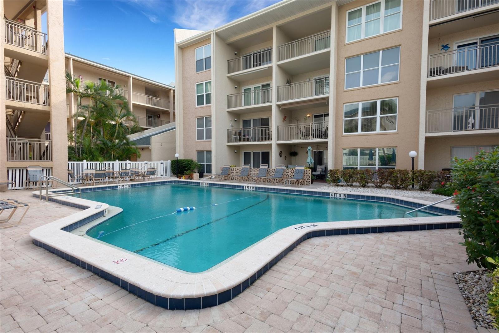 845 BENJAMIN FRANKLIN DR #202, SARASOTA, FL, 34236