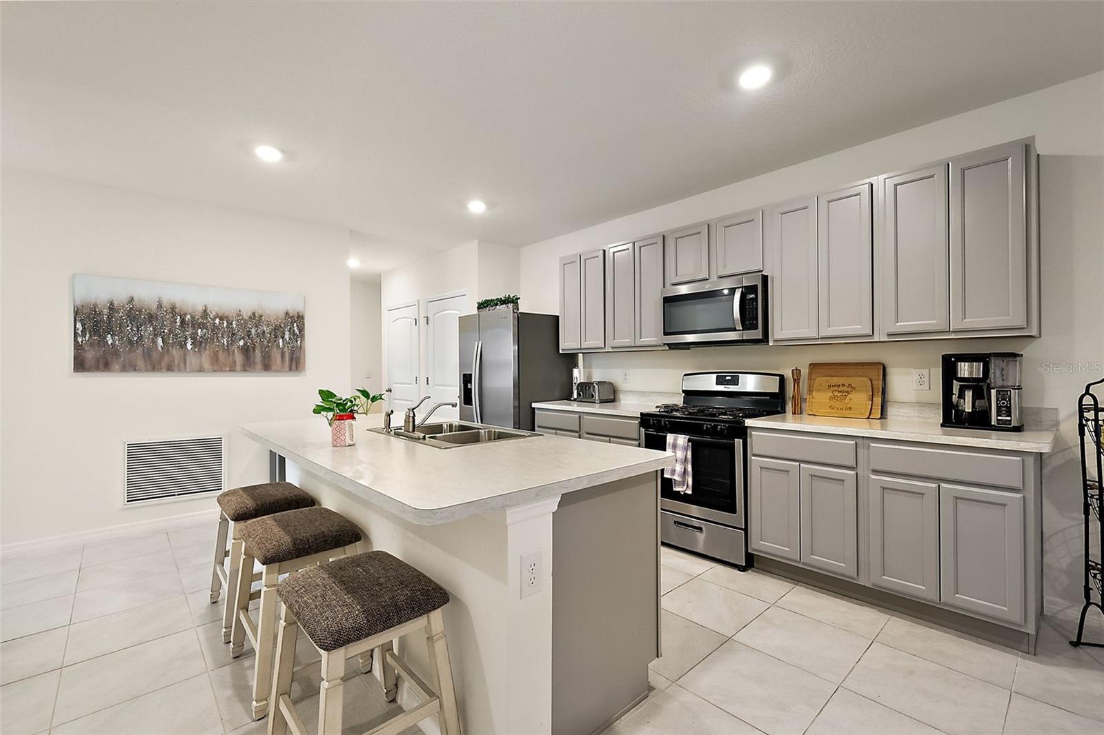 29251 ARMOYAN BLVD, LEESBURG, FL, 34748