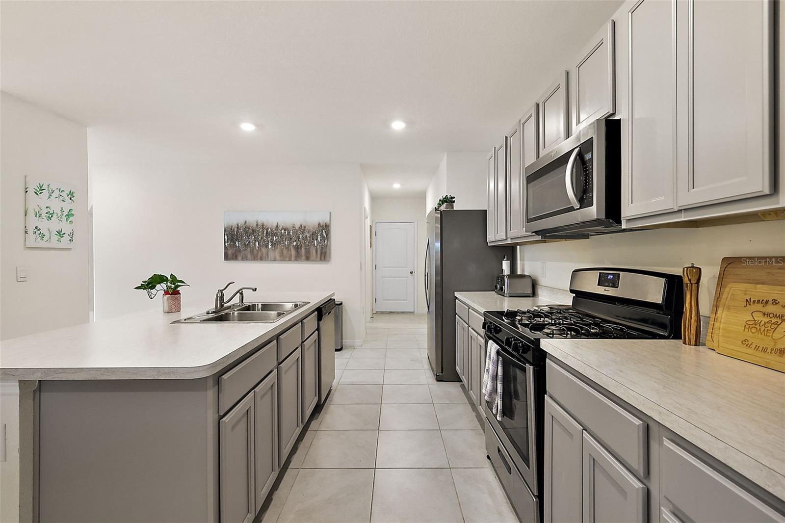 29251 ARMOYAN BLVD, LEESBURG, FL, 34748