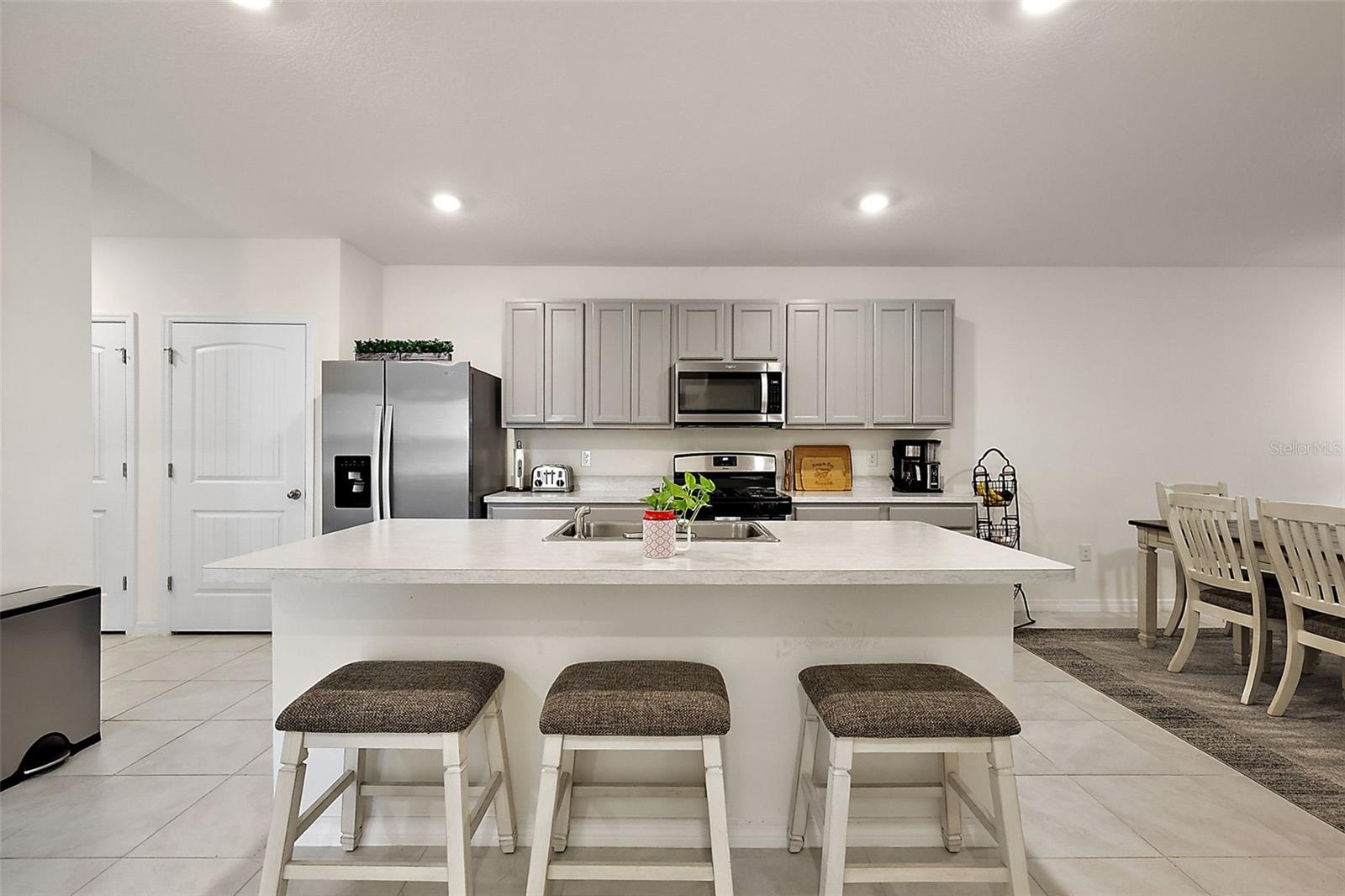 29251 ARMOYAN BLVD, LEESBURG, FL, 34748