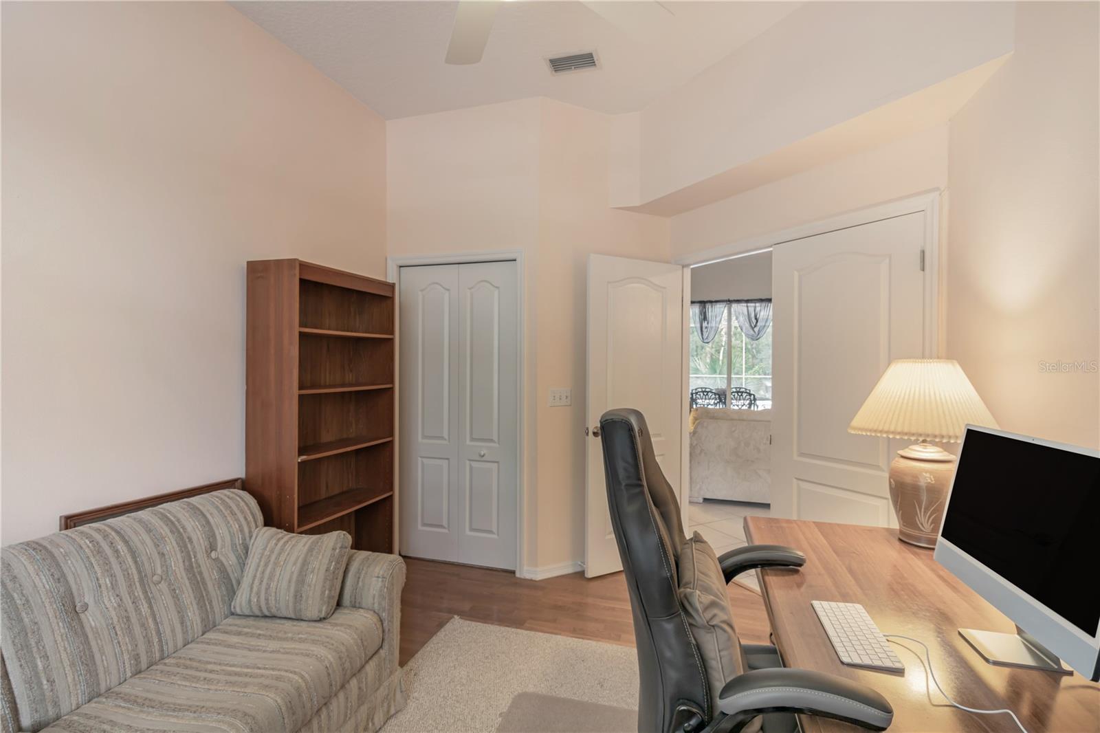 7219 WAREHAM DR, TAMPA, FL, 33647