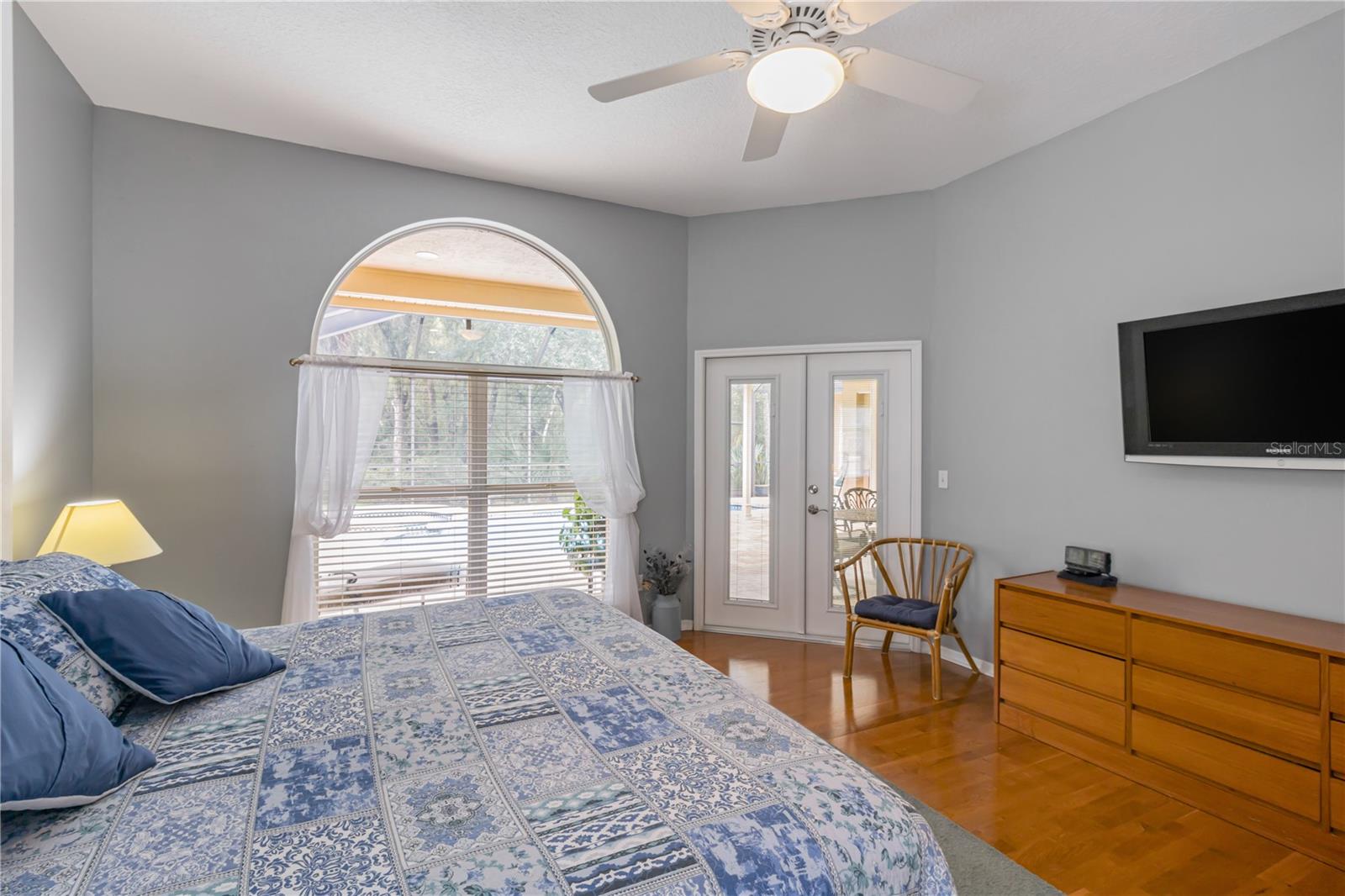 7219 WAREHAM DR, TAMPA, FL, 33647