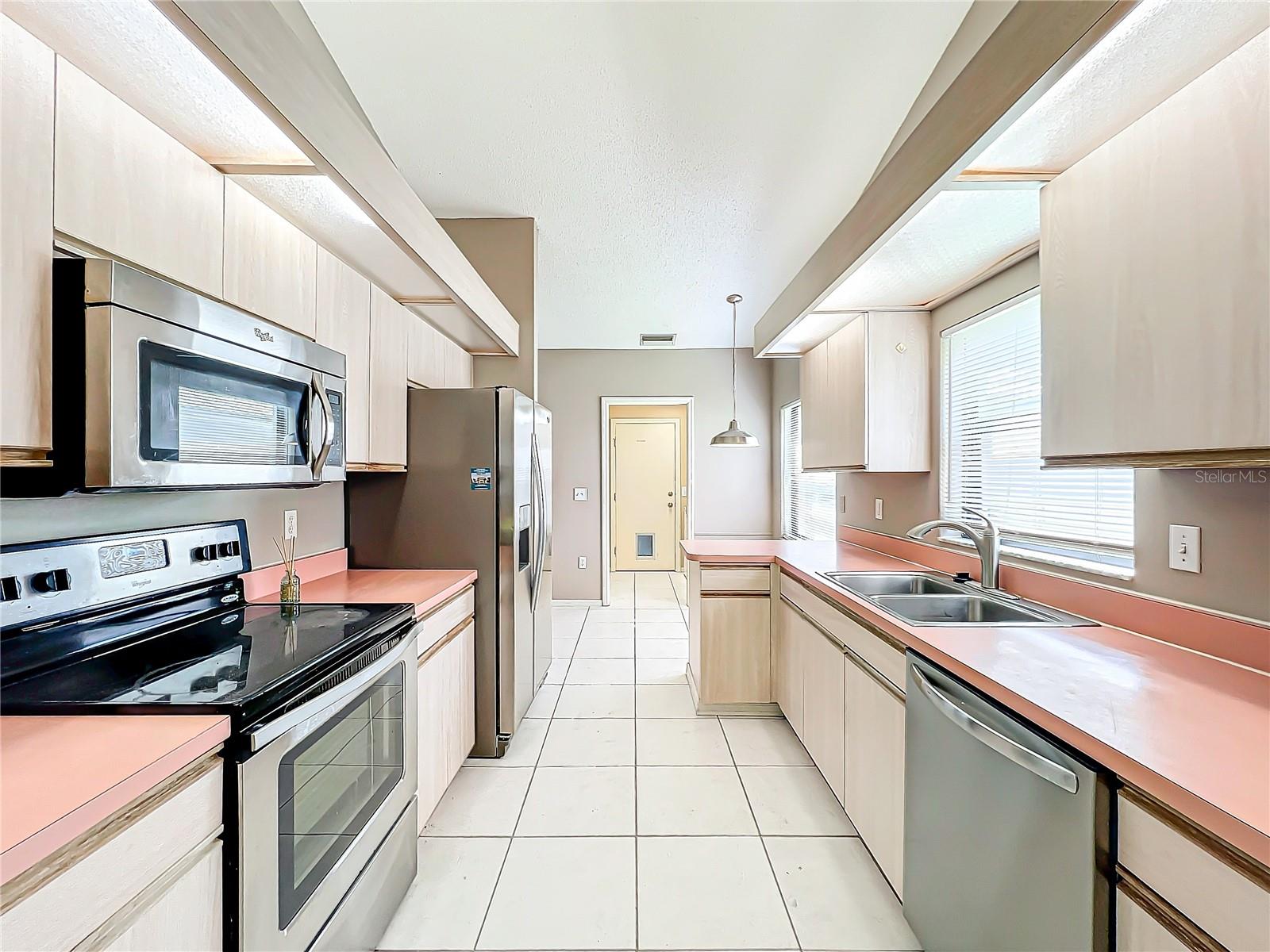 6128 NICOLE DR, SARASOTA, FL, 34243