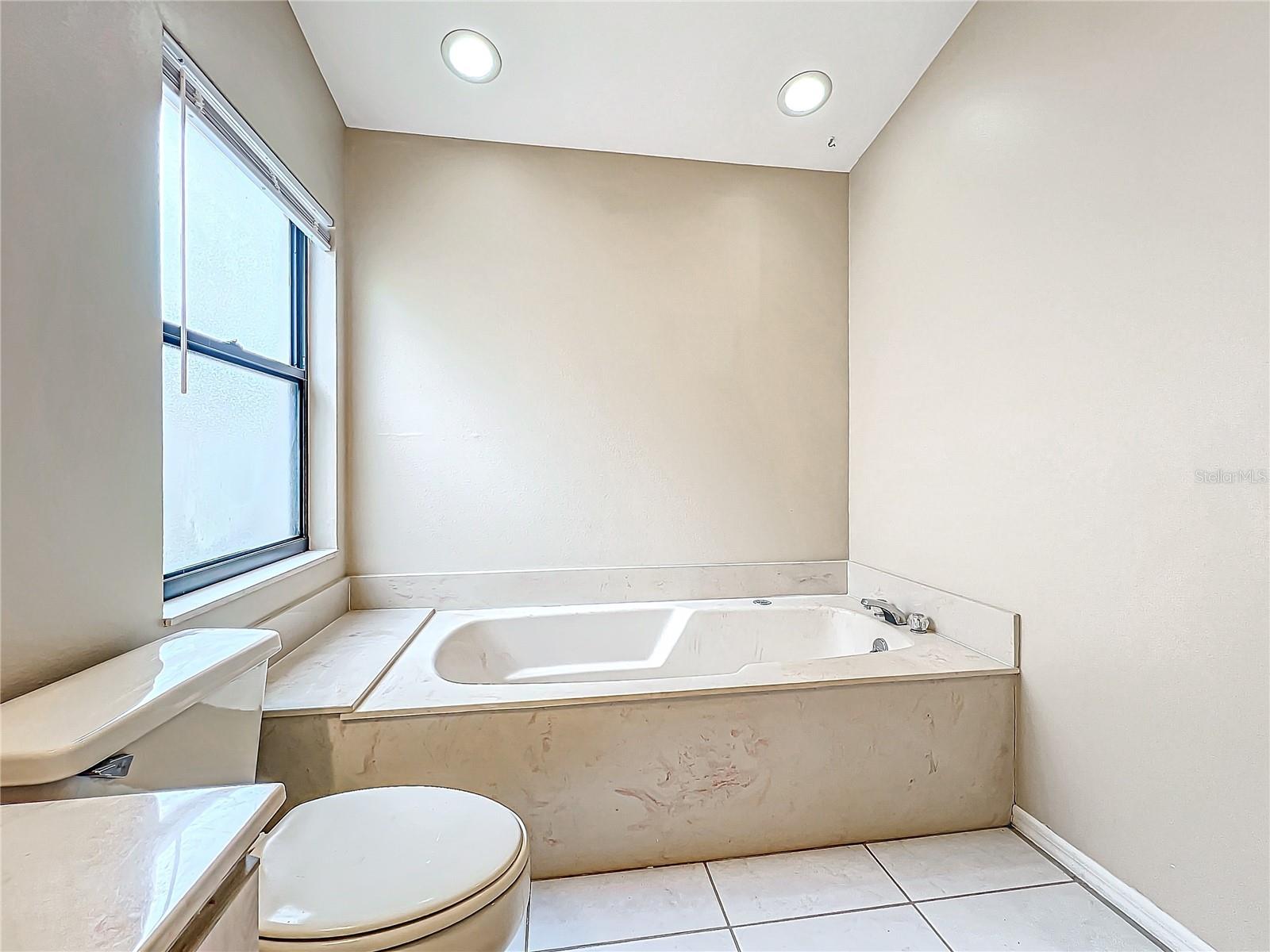 6128 NICOLE DR, SARASOTA, FL, 34243