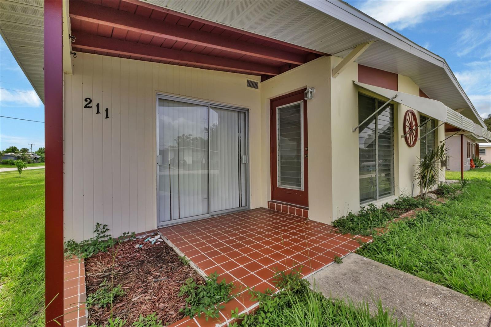 211 DALTON BLVD, PORT CHARLOTTE, FL, 33952