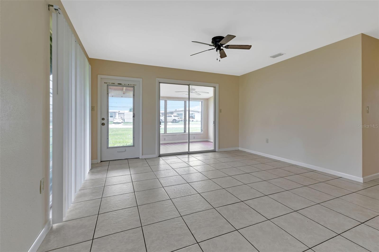 211 DALTON BLVD, PORT CHARLOTTE, FL, 33952