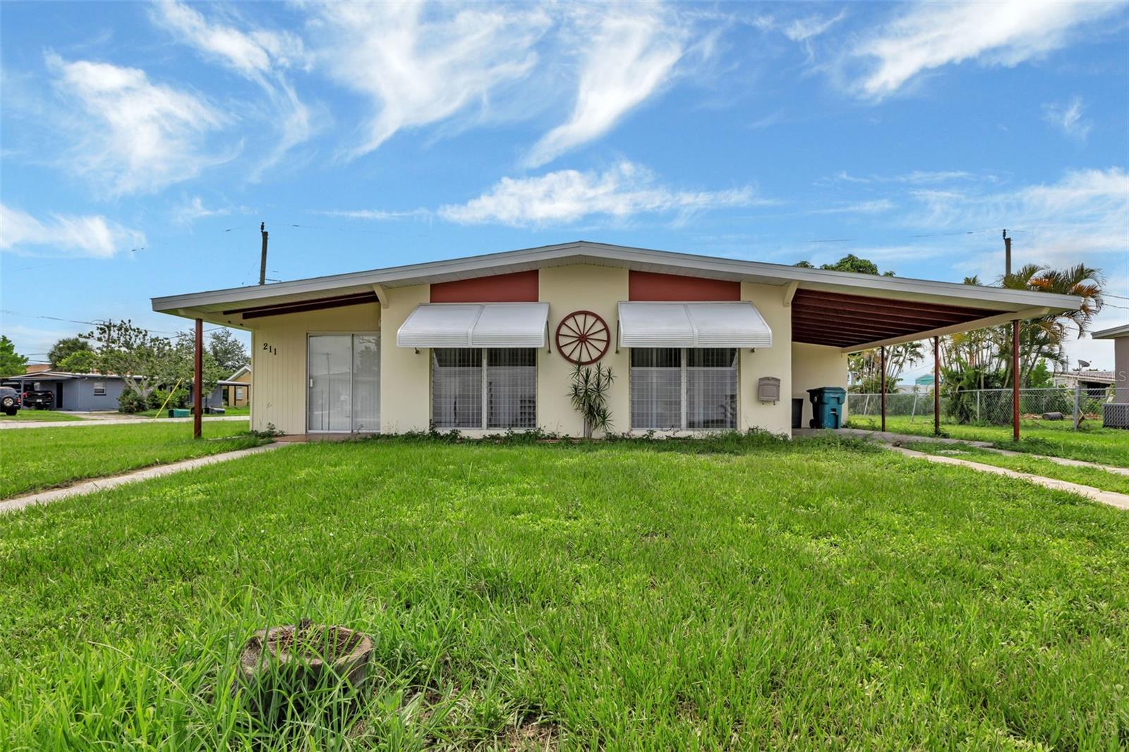 211 DALTON BLVD, PORT CHARLOTTE, FL, 33952