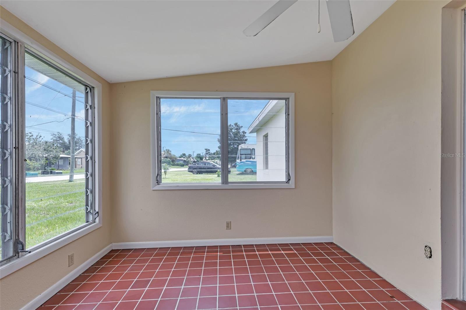 211 DALTON BLVD, PORT CHARLOTTE, FL, 33952