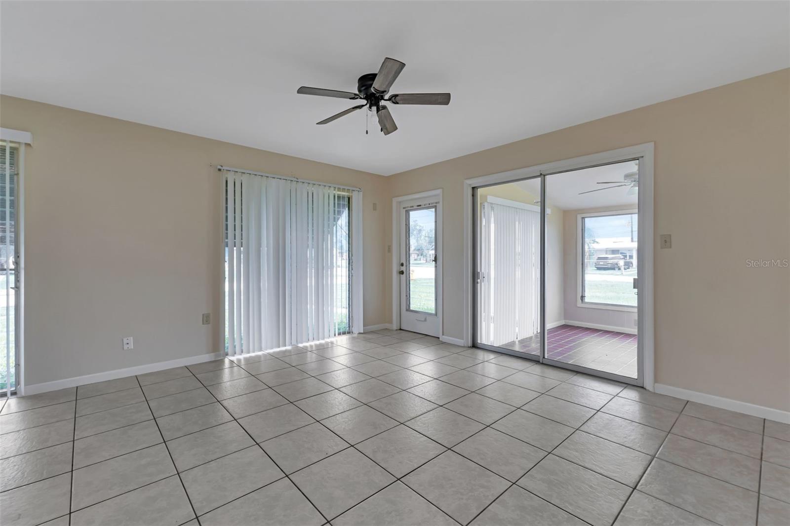 211 DALTON BLVD, PORT CHARLOTTE, FL, 33952