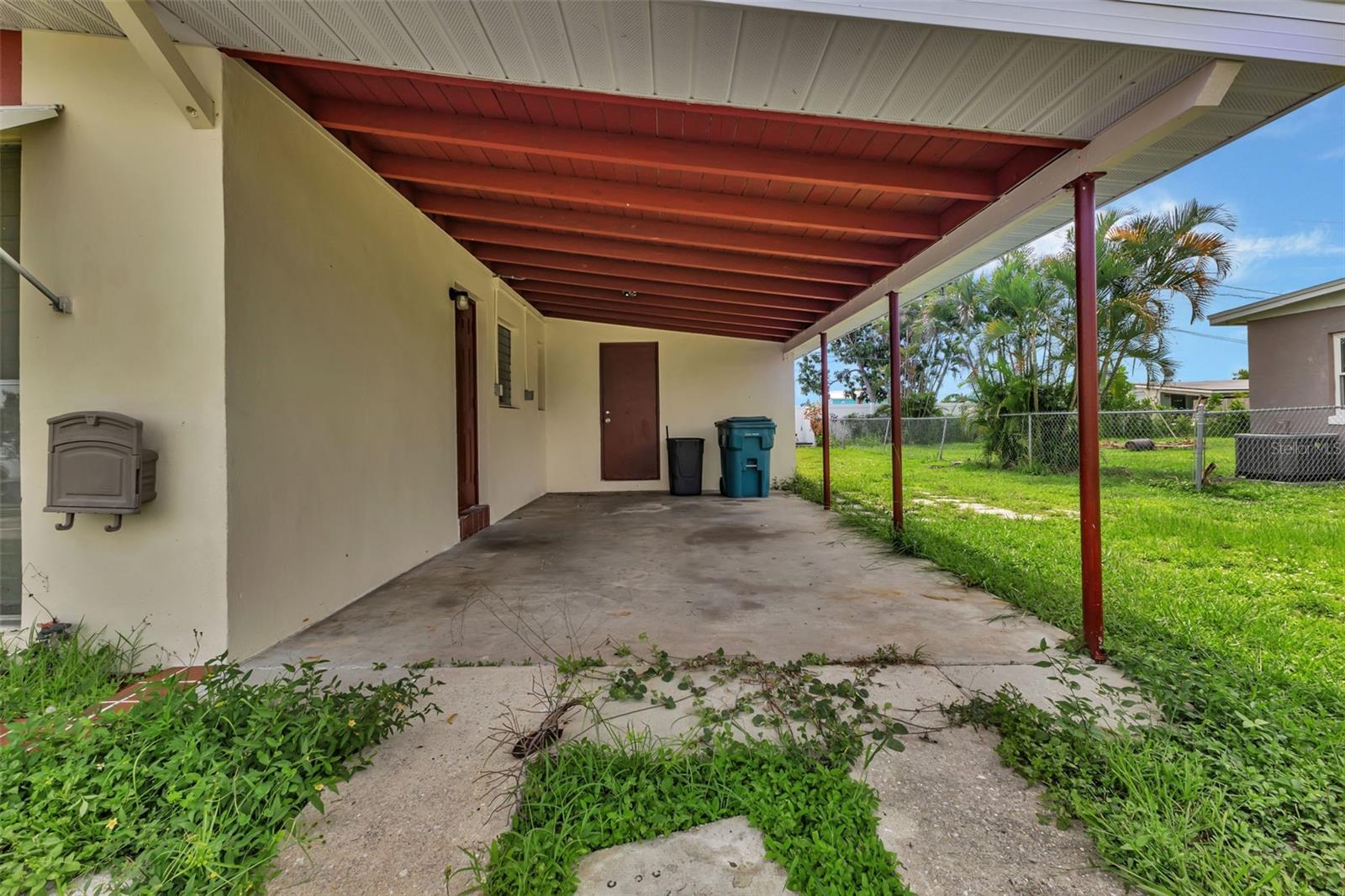 211 DALTON BLVD, PORT CHARLOTTE, FL, 33952